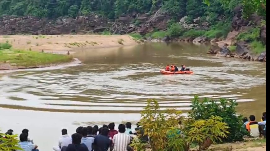 ଗୁଲୁମି ଜଳପ୍ରପାତ ରେ ଦୁଇ ନାବାଳକ ଙ୍କ ପାଣି ରେ ବୁଡି ମୃତ୍ୟୁ ଘଟିଥିବା ଘଟଣା କୁ ନେଇ ସନ୍ଦେହ ଘେର ରେ ଉଭୟ ପରିବାରବର୍ଗ