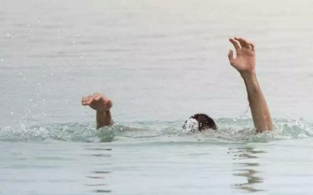 ନଦୀର ପ୍ରବଳ ସ୍ରୋତରେ ଭାସିଯାଉଥିବା ବେଳେ ଯୁବକ ଉଦ୍ଧାର