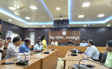 ନବରଙ୍ଗପୁର ଠାରେ ସମ୍ପୂର୍ଣ୍ଣତା ଅଭିଯାନ ସମ୍ମାନ ସମାରୋହ ଓ  ଆକାଂକ୍ଷା ହାଟ ପ୍ରସ୍ତୁତି ବୈଠକ