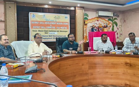 ନବରଙ୍ଗପୁର ଠାରେ ଜିଲ୍ଲା ଦକ୍ଷତା ବିକାଶ ମିଶନ ଓ ଜିଲ୍ଲା ଦକ୍ଷତା କମିଟି ବୈଠକ