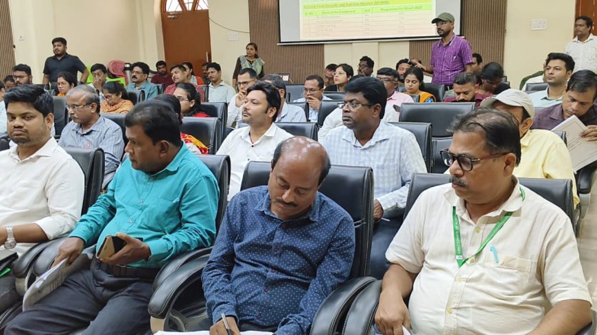 ଜିଲ୍ଲା ସ୍ତରୀୟ କୃଷି ନୀତି ନିର୍ଧାରଣ କମିଟି ବୈଠକ ଅନୁଷ୍ଠିତ:ଆନୁମାନିକ ମୋଟ ୪,୦୬,୬୨୦ ହେକ୍ଟର ଜମିରେ ଖରିଫ ଫଷଲ ପାଇଁ ଲକ୍ଷ୍ୟ ଧାର୍ଯ୍ୟ.