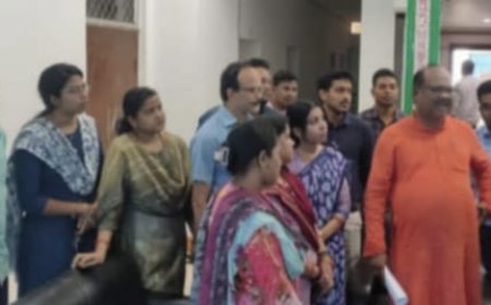 କନ୍ଧମାଳ ଜିଲ୍ଲା ରାଜସ୍ବ ଅମଲା ସଂଘ ତରଫରୁ ଆନ୍ଦୋଳନ ଚେତାବନୀ