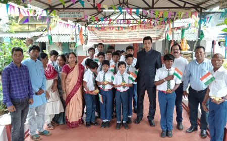 ଜିଲ୍ଲାପାଳ ଙ୍କ  ଦ୍ଵାରା  ଦିବ୍ୟାଂ ବିଦ୍ୟାଳୟ ରେ ପତାକା ଉତ୍ତୋଳନ