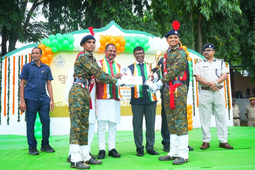 ନବରଙ୍ଗପୁରଠାରେ ୭୯ ତମ ଜିଲ୍ଲା ସ୍ତରୀୟ ସ୍ବାଧିନତା ଦିବସ ମହାସମାରୋହରେ ପାଳିତ