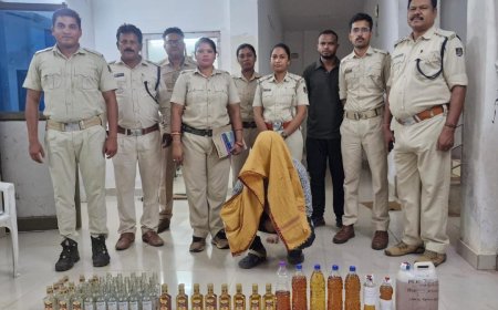 ନକଲି ବିଦେଶୀ ମଦ ତିଆରି କରିବା ବେଳେ ଅବକାରୀ ନକଲି ମଦ    ଜବତ କରି ଜଣେ ଅଭିଯୁକ୍ତକୁ କୋର୍ଟ ଚାଲାଣ