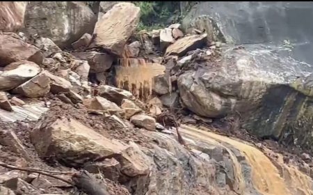 ପ୍ରବଳ ବର୍ଷା ପରେ ପୁଣି କଳିଙ୍ଗା ଘାଟିରେ ଅଘଟଣ: ପଥର ଖସିବା ପରେ ନିର୍ମାଣ କାମ ବନ୍ଦ