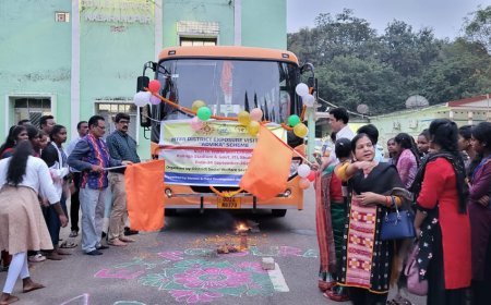 ଅନ୍ତଜିଲ୍ଲା ଅନୁଭୂତି ପରିଦର୍ଶନ ସକାଶେ ନବରଙ୍ଗପୁର ଜିଲ୍ଲା କିଶୋରୀ ମାନଙ୍କ ଭୁବନେଶ୍ୱର ଗସ୍ତ