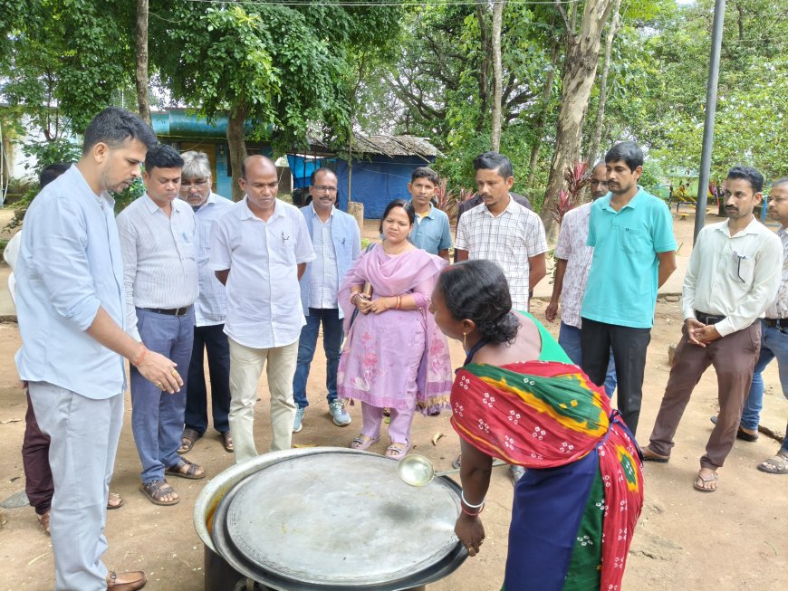 ମଧ୍ୟାହ୍ନ ଭୋଜନର ମାନ ପରଖିଲେ ଜିଲ୍ଲାପାଳ