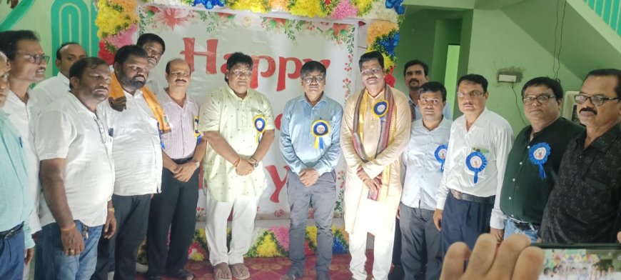 ଚିକିଟୀରେ ବ୍ଲକ ସ୍ତରୀୟ ଗୁରୁଦିବସ ସମାରୋହ ଏବଂ ସମ୍ବର୍ଦ୍ଧନା ପର୍ବ ଅନୁଷ୍ଠିତ