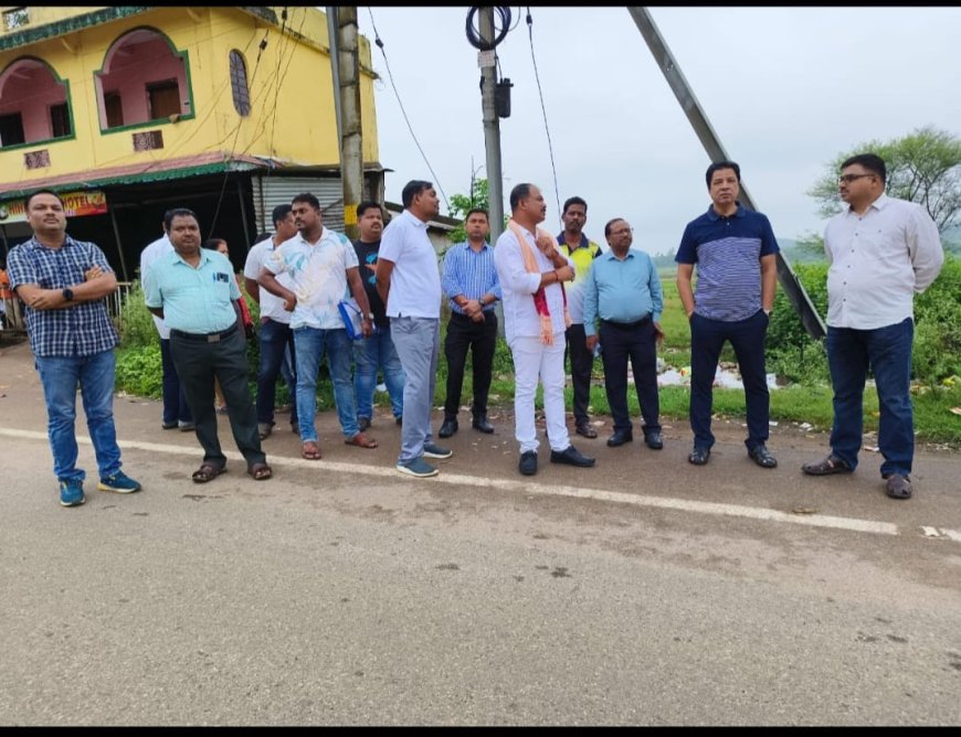 ନବରଙ୍ଗପୁର ସହରାଞ୍ଚଳ ବିକାଶ ଓ ସ୍ୱଚ୍ଛତା ପାଇଁ ମାନ୍ୟବର ବିଧାୟକ ନବରଙ୍ଗପୁର ଏବଂ ଜିଲ୍ଲାପାଳ ଙ୍କ ପରିଦର୍ଶନ