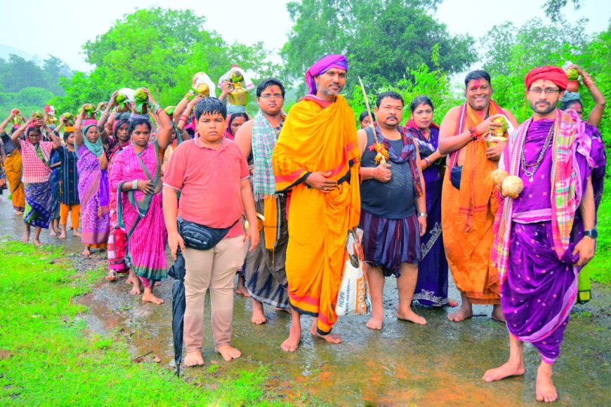 ୫୬ ବର୍ଷ ର ପରମ୍ପରା: କଳସ ଯାତ୍ରାରୁ ଆରମ୍ଭ ହେଲା  ବାଲିଗୁଡାର ପ୍ରସିଦ୍ଧ ନବରାତ୍ର ଦୂର୍ଗାପୂଜା