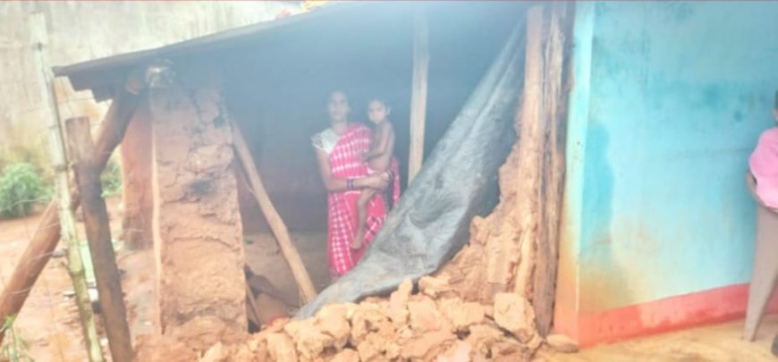 ଲଗାଣ ବର୍ଷା ଜାରୀ: ଦୁର୍ଗମ ଅଞ୍ଚଳରେ ବଢୁଛି ଦୁର୍ଦ୍ଦଶା: ଝାଟିମାଟି ଘର ଭାଙ୍ଗିଲା