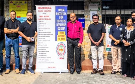 ୧୮ ଦଫା ଦାବୀ ନେଇ ଡାକ୍ତରଙ୍କ ବିରୋଧ ପ୍ରଦର୍ଶନ କଳା ପୋଷାକ ପିନ୍ଧି କଲେ ରୋଗୀସେବା