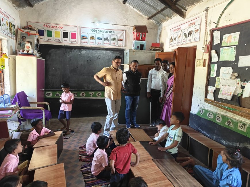 ବିଦ୍ୟାଳୟ ଓ ଗଣଶିକ୍ଷା ବିଭାଗ ଶାସନ ସଚିବ ଡ ଏନ୍ ତିରୁମାଲା ନାୟକ ଙ୍କ ନବରଙ୍ଗପୁର ଜିଲ୍ଲା ଗସ୍ତ