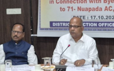 ନୂଆପଡା ବିଧାନସଭା  ଉପ-ନିର୍ବାଚନ ସଫଳତାର ସହିତ ପରିଚାଳନା ପାଇଁ ମୁଖ୍ୟ ନିର୍ବାଚନ ଅଧିକାରୀଙ୍କ ଜିଲ୍ଲାପାଳଙ୍କୁ ପ୍ରଶଂସାପତ୍ର ପ୍ରଦାନ