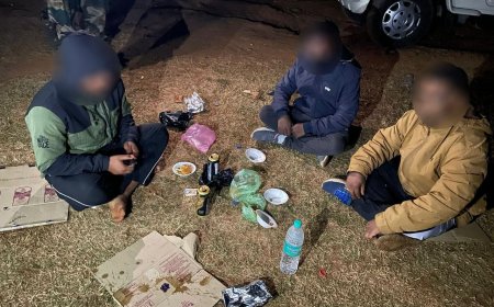 ଖୋଲା ମଦ ସେବନ ଏବଂ ଅନ୍ୟାନ୍ୟ ବେଆଇନ କାର୍ଯ୍ୟ କଳାପ ବିରୁଦ୍ଧରେ ପୋଲିସ ର ଏକ ସ୍ୱତନ୍ତ୍ର ଅଭିଯାନ