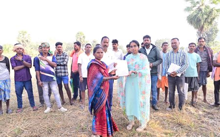 ଜିଲ୍ଲାପାଳଙ୍କ ତ୍ୱରିତ ପଦକ୍ଷେପ ଯୋଗୁଁ ୨୨  ବର୍ଷ ତଳେ ଜମି ପଟ୍ଟା ପାଇଥିବା ହିତାଧିକାରୀଙ୍କୁ ମିଳିଲା ଜମି ଦଖଲ