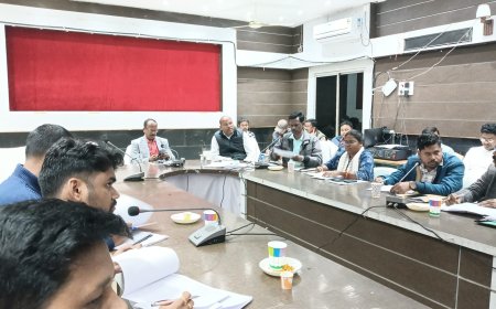 ନୂଆପଡ଼ାରେ ଜିଲ୍ଲା ପାନୀୟ ଜଳ ଓ ପରିମଳ କମିଟି ବୈଠକ ଅନୁଷ୍ଠିତ