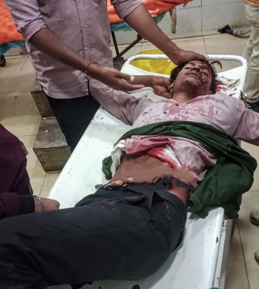 କଲେଜରେ ଛୁରା ମାଡ଼ ଛାତ୍ର ଗୁରୁତର, ଅଭିଯୁକ୍ତ ଛାତ୍ର ଅଟକ ପ୍ରେମ ବ୍ୟାପାରକୁ ନେଇ ଛୁରାମାଡ଼ ସନ୍ଦେହ