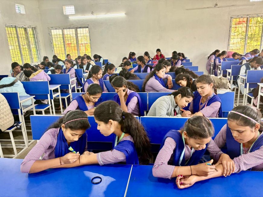 ମଣ୍ଡେଇ ମହୋତ୍ସବ ୨୦୨୫ ଉପଲକ୍ଷେ ମହିଳା ଡିଗ୍ରୀ କଲେଜରେ ମେହେନ୍ଦି ପ୍ରତିଯୋଗିତା ଅନୁଷ୍ଠିତ