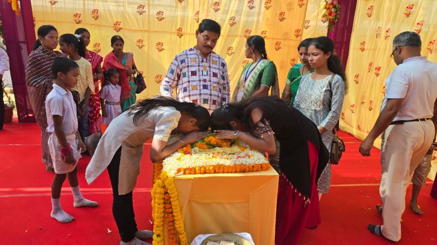 ଭାତଲଇତା ଯୋଗାଶ୍ରମରେ ଶ୍ରୀ ଅରବିନ୍ଦଙ୍କ ପବିତ୍ର ହେକାଂଶ ଓ ଶ୍ରୀତନୁସ୍ମାରକୀ ପ୍ରତିଷ୍ଠା ଉତ୍ସବ