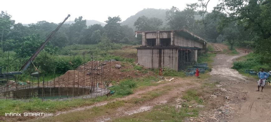 ୬ ବର୍ଷ ବିତିଲା ସମ୍ପୁର୍ଣ୍ଣ ହେଲାନି ପୋଲ/ ପୋଲ ପାଇଁ ତିନି ଥର ଜିଲ୍ଲାପାଳ ଙ୍କୁ ଦାବି