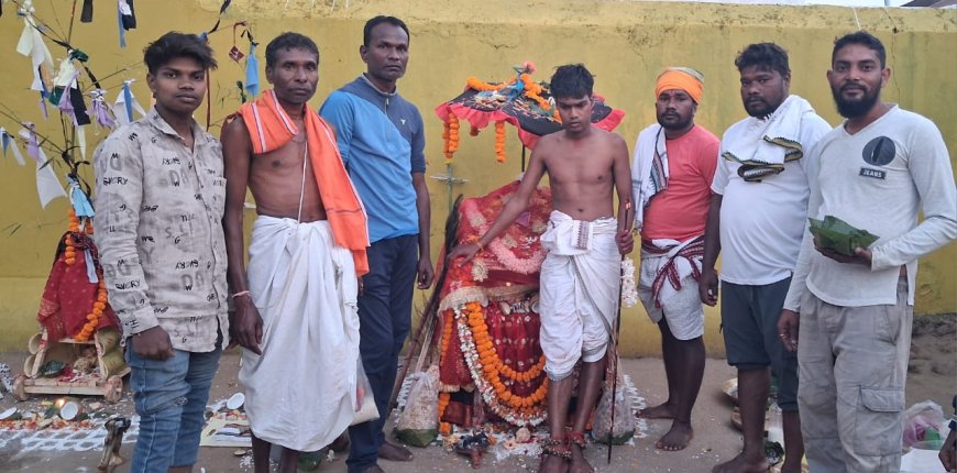 ମିର୍ଗାନ୍‌ଗୁଡ଼ାରେ ପାରମ୍ପରିକ ‘ଗାଁ ବଲାଣୀ’ ଉତ୍ସବ: ଅଶୁଭ ଶକ୍ତିର ବିନାଶ ଓ ଗ୍ରାମ ମଙ୍ଗଳ ପାଇଁ ଅନନ୍ୟ ପରମ୍ପରା