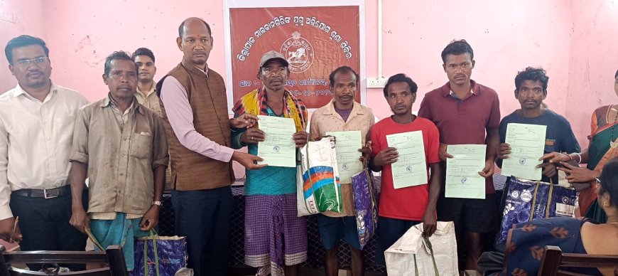 ବଣ୍ଡାଘାଟି ସ୍ଥିତ ଅଣ୍ଡ୍ରlହାଲ ଗ୍ରାମ ପଞ୍ଚାୟତ ଠାରେ ଜିଲ୍ଲାପାଳଙ୍କ ଯୁଗ୍ମ ଅଭିଯୋଗ ଶୁଣାଣି ଶିବିର