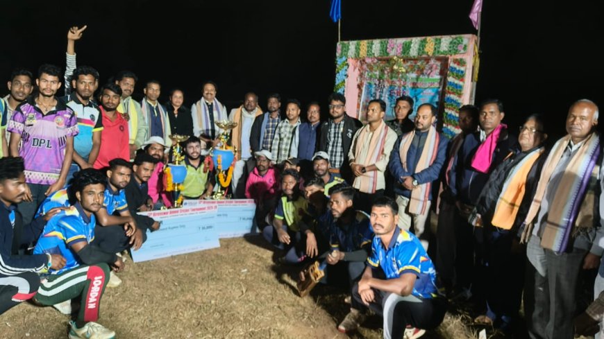 ବିରାଟେଶ୍ଵର କ୍ରିକେଟ ଟୁର୍ଣ୍ଣାମେଣ୍ଟ ଉଦଯାପିତ :  କର୍ଣ୍ଣିବେଡ଼ା କୁ ହରାଇ ମନମୁଣ୍ଡା ଚମ୍ପିଆନ