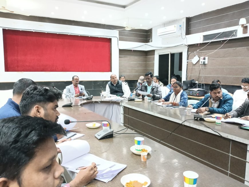 ନୂଆପଡ଼ାରେ ଜିଲ୍ଲା ପାନୀୟ ଜଳ ଓ ପରିମଳ କମିଟି ବୈଠକ ଅନୁଷ୍ଠିତ