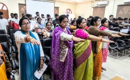 ଜାତୀୟ ଯୁବ ଦିବସ ଅବସରରେ ସମୂହ ବନ୍ଦେ ମାତରମ ଗାନ