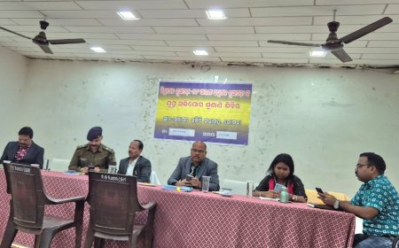 କୋମନା ବ୍ଲକ୍ ରେ ଜିଲ୍ଲାପାଳ ଓ ଆରକ୍ଷୀ ଅଧିକ୍ଷକଙ୍କ ଯୁଗ୍ମ ଅଭିଯୋଗ ଶୁଣାଣି ଶିବିର ଅନୁଷ୍ଠିତ