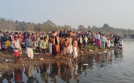 ବାରୁଣୀ ଘାଟରେ ଦାମଦୋର ମେଳା ଆରମ୍ଭ ସାନ୍ତାଳୀ ସମ୍ପ୍ରଦାୟର ପୂର୍ବ ପୁରୁଷଙ୍କ ସାମୁହିକ ଅସ୍ଥି ବିସର୍ଜନ ପାଇଁ ବାରୁଣୀ ଘାଟରେ ଭିଡ଼