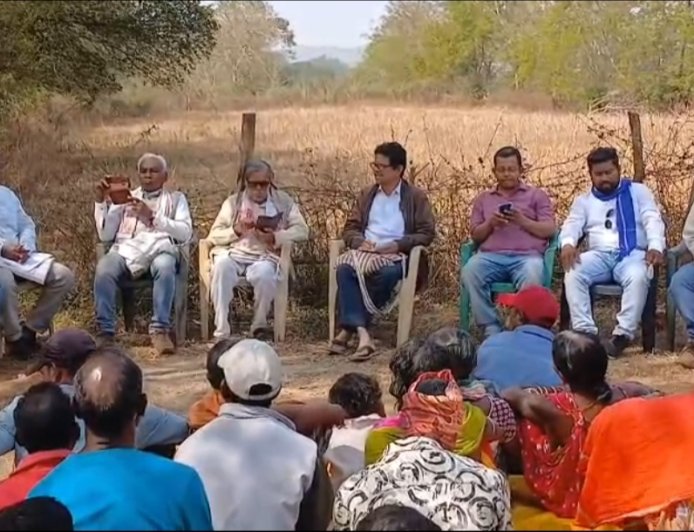 ସୁନାବେଡ଼ା ହାଲ୍ ବିସ୍ଥାପିତ ପରିବାରଙ୍କୁ  ବାସହରା କୁ ନେଇ ସାମ୍ବାଦିକ ସମ୍ବିଳନୀ
