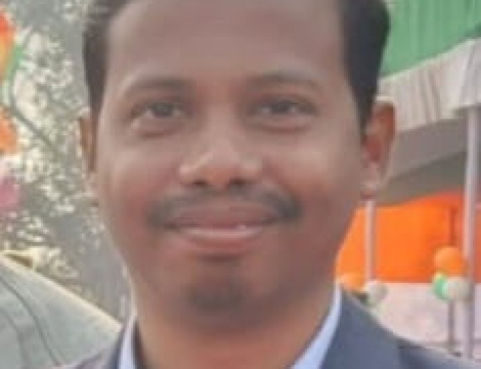 ଶିଶିର ହେଲେ ଜିଲ୍ଲା ଲୋକ ସମ୍ପର୍କ ଅଧିକାରୀ