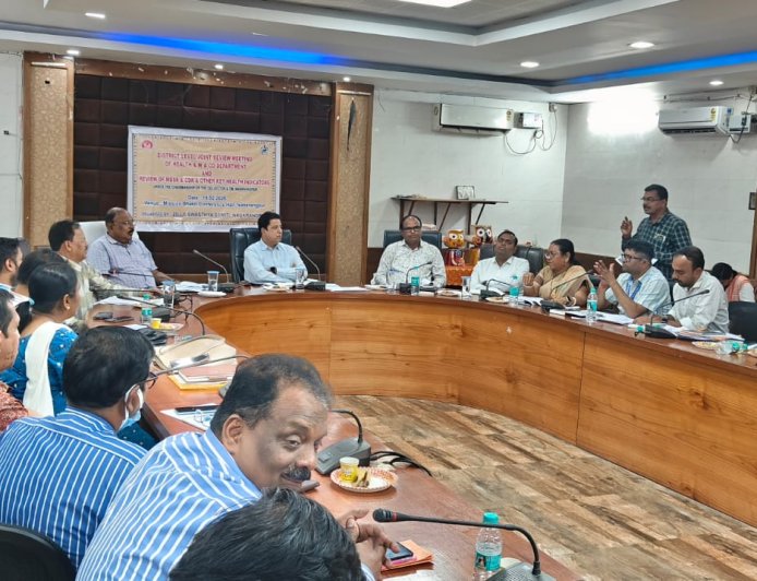 ଜିଲ୍ଲା ସ୍ତରୀୟ ସ୍ବାସ୍ଥ୍ୟ ଓ ସମାଜ କଲ୍ୟାଣ ବିଭାଗ ର ଯୁଗ୍ମ ସମୀକ୍ଷା ବୈଠକ