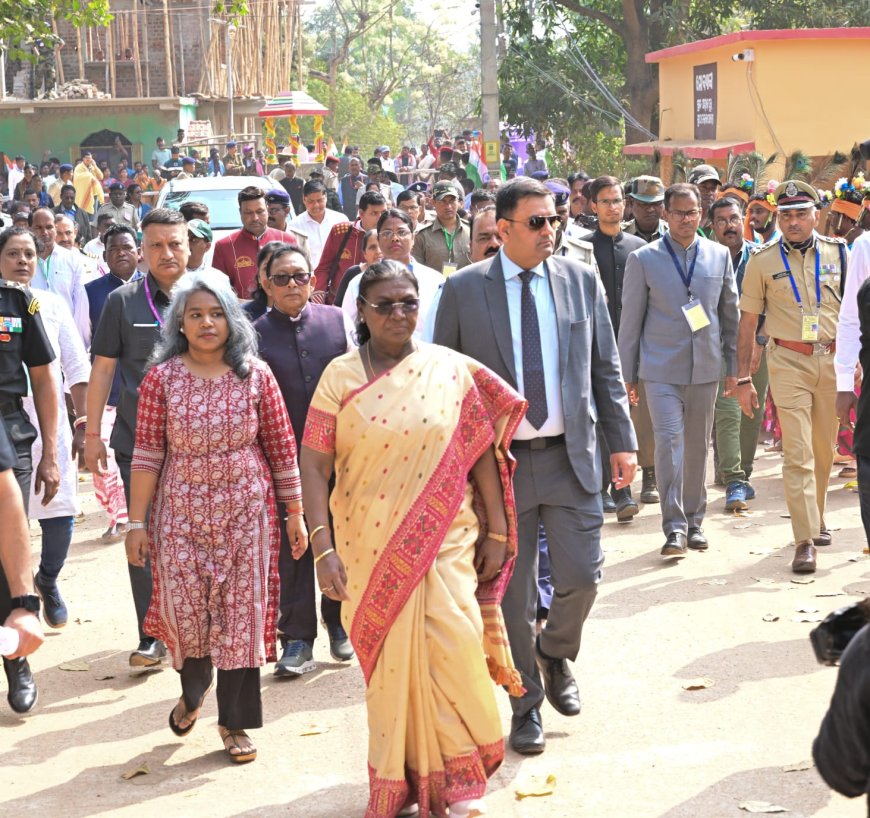 ମୟୂରଭଞ୍ଜରେ ଦ୍ୱିତୀୟ ଦିନ ପାହାଡ଼ପୁର ଗ୍ରାମରେ ରାଷ୍ଟ୍ରପତି:ଉଦ୍ୟୋଗୀ ହେବାକୁ ଛାତ୍ରଛାତ୍ରୀଙ୍କୁ ପରାମର୍ଶ