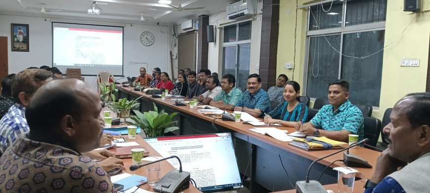 ନୂଆପଡାରେ ଡୁଡା ସମୀକ୍ଷା ବୈଠକ: ଶତ ପ୍ରତିଶତ ରାଜସ୍ୱ ସଂଗ୍ରହ ପାଇଁ ଜିଲ୍ଲାପାଳଙ୍କ ନିର୍ଦ୍ଦେଶ