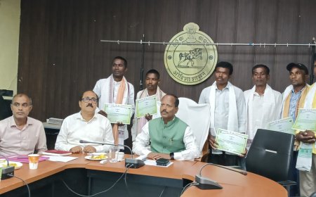 ନୂଆପଡାରେ ମୃର୍ତ୍ତିକା ସଂରକ୍ଷଣ ଓ ଜଳବିଭାଜିକା ଉନ୍ନୟନ ବିଭାଗର ସମୀକ୍ଷା ବୈଠକ ଅନୁଷ୍ଠିତ