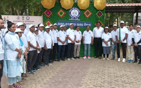 ନୂଆପଡ଼ାରେ ଜାତୀୟ ଜନଗଣନା ୨୦୨୭ ପାଇଁ ସଚେତନତା ଶୋଭାଯାତ୍ରା:  ଗଣନା ସମୟରେ ସଠିକ୍ ତଥ୍ୟ ଦେବାକୁ ଜିଲ୍ଲାପାଳଙ୍କ ଆହ୍ୱାନ