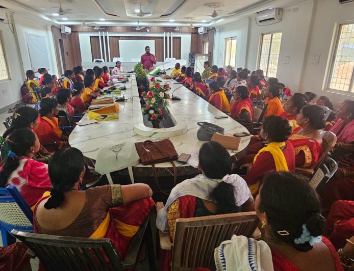 ପୋଡ଼ିଆ ବ୍ଲକରେ ପୋଷଣ-୧୫ ଅଭିଯାନ ଅଙ୍ଗନବାଡ଼ି କର୍ମୀଙ୍କ ପାଇଁ ଓରିଏଣ୍ଟେସନ କାର୍ଯ୍ୟକ୍ରମ ଅନୁଷ୍ଠିତ