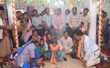 ନୂଆପଡ଼ାରେ ଜିଲ୍ଲା ସ୍ତରୀୟ ‘ପ୍ରବେଶ ଉତ୍ସବ’ ଓ ‘ଖଡ଼ିଛୁଆଁ’ ଉତ୍ସାହର ସହ ପାଳିତ