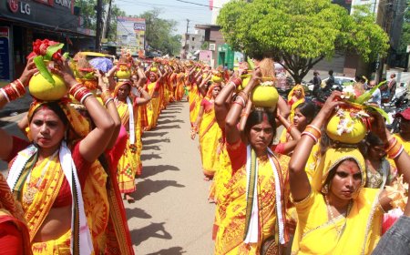 ମା' ଲାଲପାଟ ସାଲପାଟ ଗ୍ରାମଦେବୀଙ୍କ ପୂଜା ଅବସରରେ କଳସ ଯାତ୍ରା ଆରମ୍ଭ