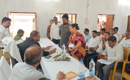 ନିଲିଗୁଡାଠାରେ ଜିଲ୍ଲାପାଳଙ୍କ ଯୁଗ୍ମ ଜନ ଶୁଣାଣି:ଲୋକଙ୍କ ସମସ୍ୟାର ହେଲା ତ୍ୱରିତ ସମାଧାନ