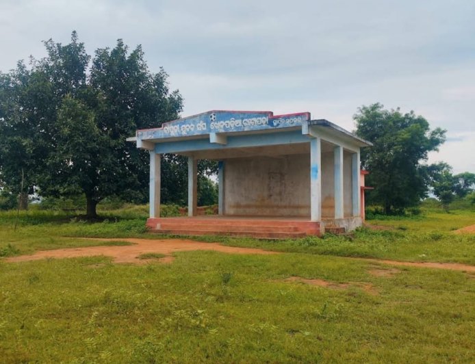 ଟଟୋପରା ଖେଳ ପଡ଼ିଆରେ ପିଇବା ପାଣି ସୁବିଧା ନାହିଁ: ନୂତନ ନଳକୂପ ଖନନ ପାଇଁ ଗ୍ରାମବାସୀଙ୍କ ଦାବି