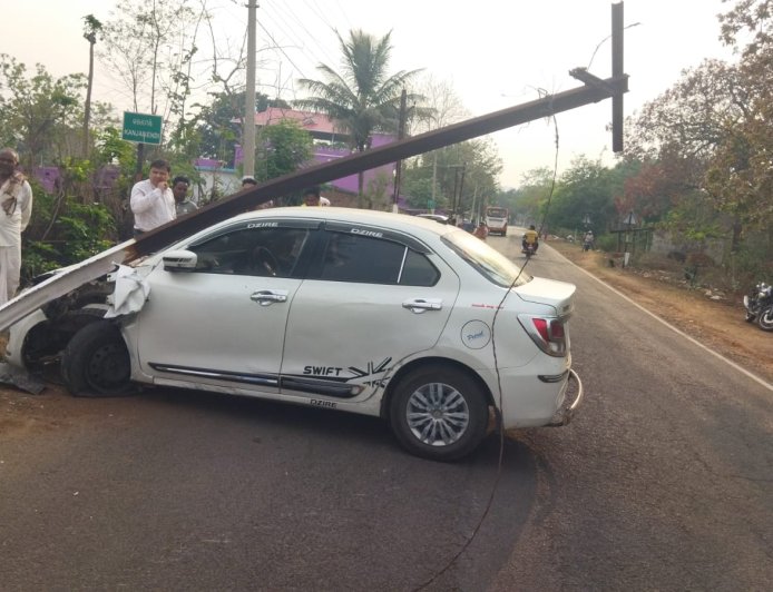 ପରୀକ୍ଷାର୍ଥୀ ମାନେ ବଡ ଦୁର୍ଘଟଣାରୁ ବର୍ତ୍ତିଲେ