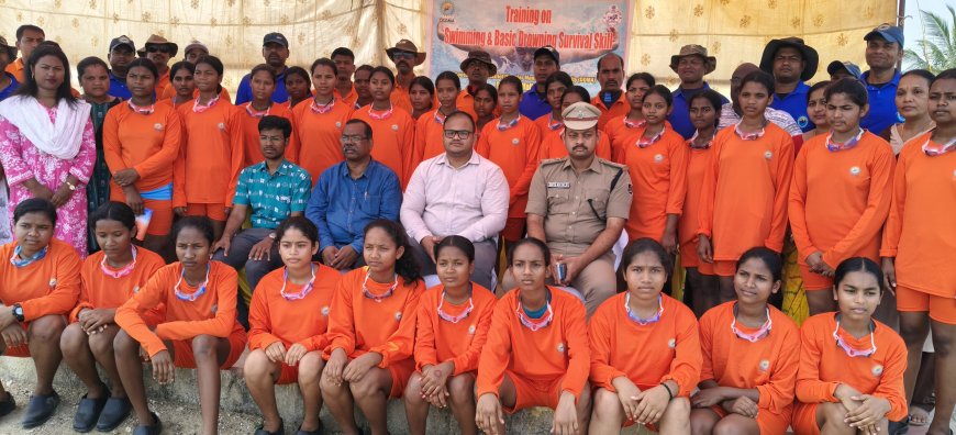 ବଣ୍ଡାବାକୁଲି ବନ୍ଧଠାରେ ବାଳିକାମାନଙ୍କୁ ସନ୍ତରଣ ଓ ଜୀବନ ରକ୍ଷା କୌଶଳ ପ୍ରଶିକ୍ଷଣ:ଉଦ୍‌ଘାଟନ କଲେ ଜିଲ୍ଲାପାଳ