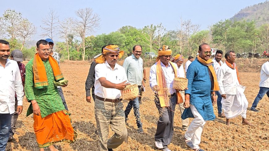 ନୂଆପଡ଼ାରେ ଜିଲ୍ଲା ସ୍ତରୀୟ ପବିତ୍ର ଅକ୍ଷୟ ତୃତୀୟା ଓ କୃଷକ ଦିବସ ପାଳିତ