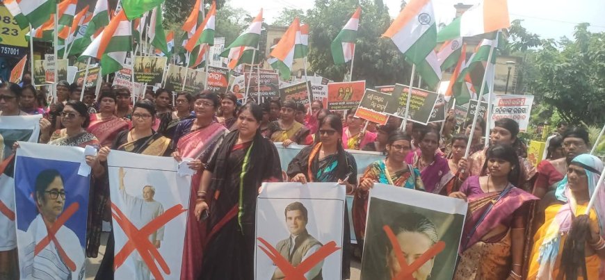 ବାରିପଦାରେ ଜନ ଆକ୍ରୋଶ ମହିଳା ପଦଯାତ୍ରା