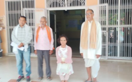 ଭିନକ୍ଷମ ଯୁବତୀ ବିଭିନ୍ନ ସମସ୍ୟା ନେଇ ଜିଲାପାଳଙ୍କ ଦ୍ବାରସ୍ଥ
